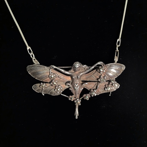 Vintage Jewelry - Silver Art Nouveau DragonFly Fairy Necklace